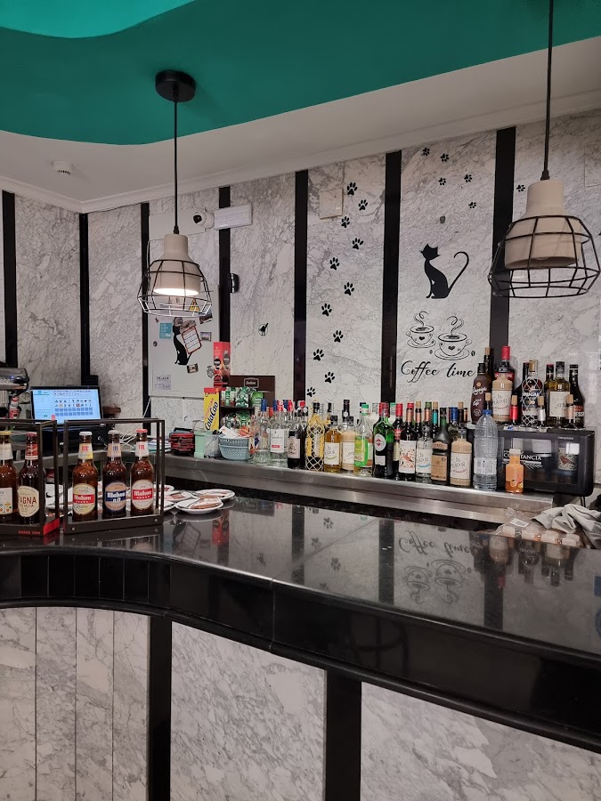 Cafetería "La Gata Negra"