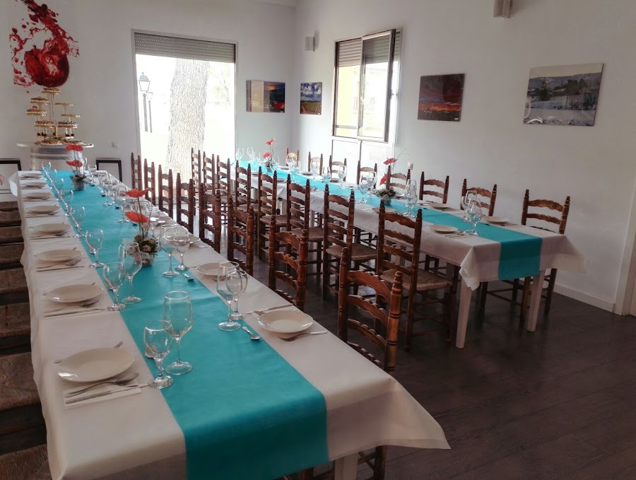 Restaurante -tienda de vinos "la Caudalía"