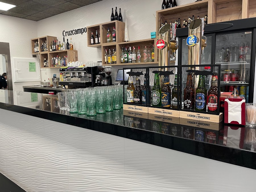 Bar Plaza