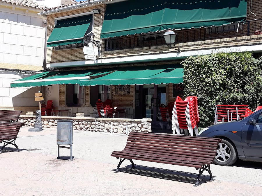 Café Bar Larry